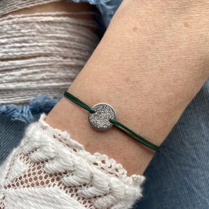 Armband gegraveerde voetafdruk pootafdruk babyvoetjes hand voetafdruk gegraveerde armband naam armband gepersonaliseerd verstelbaar cadeau moeder