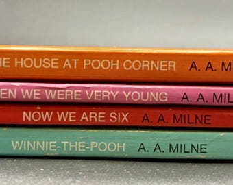 Coffret vintage de 4 livres de poche Winnie l'Ourson, par A. A. Milne et Ernest H. Shepard