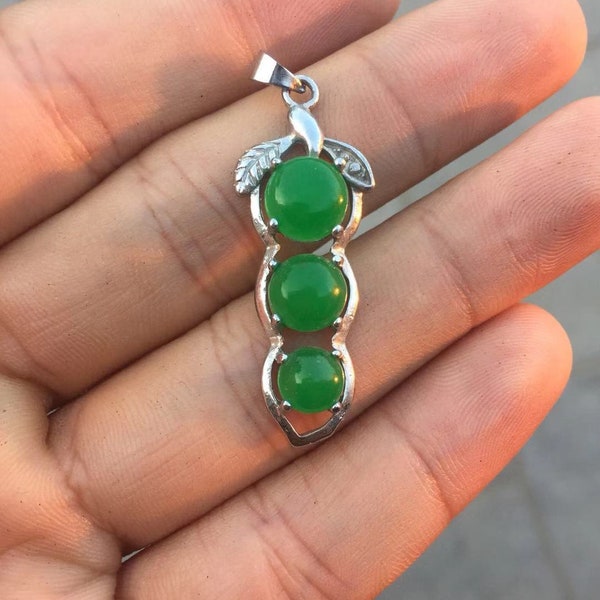 Natural charm fashion Hand-made Bean shape  jade pendant