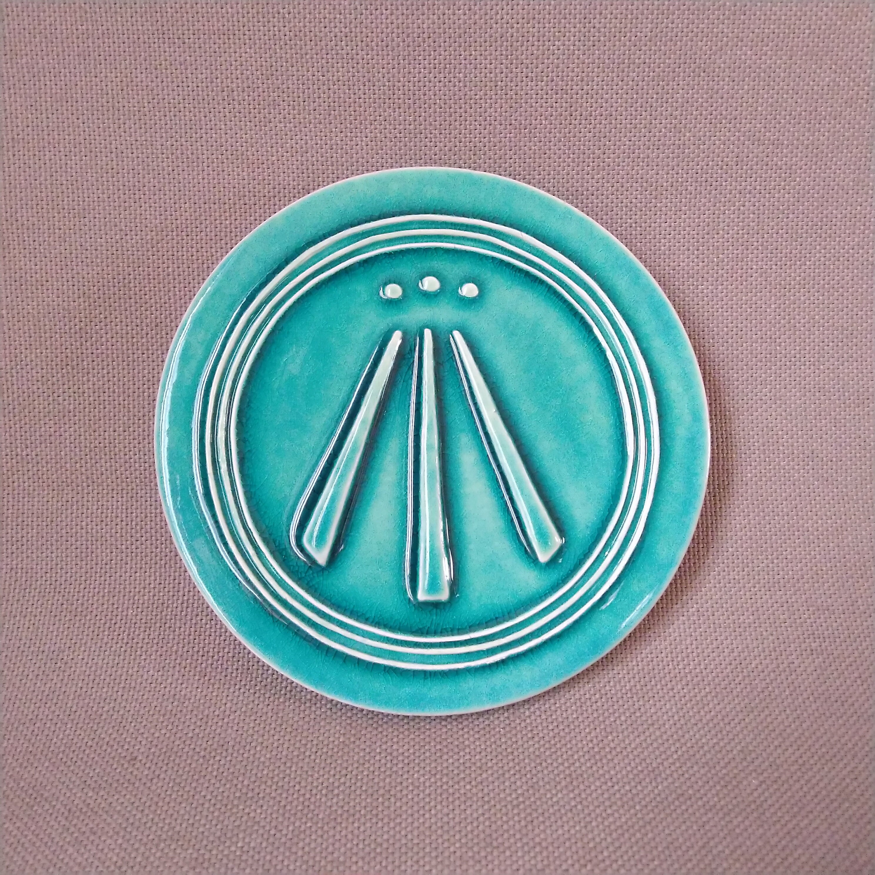 Awen Céramique Émaillée Turquoise Symbole Duidique Support Énergétique Rituel Inspiration Druide Bar