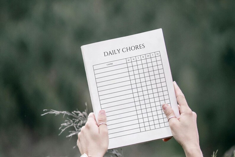 Notepad Add Checkbox Printable Daily Chores Chart | Kids & Family Cry Planner | Black and ...