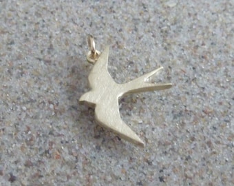Swallow, pendant, yellow gold 333, without chain, MA37