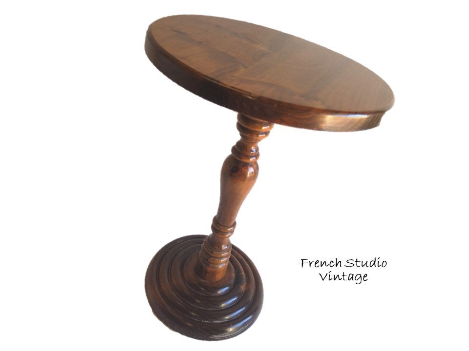 Vintage Français Table