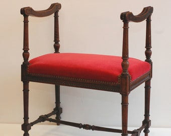 Tabouret vintage français, poufs : poufs en chêne sculpté, assise en velours rouge