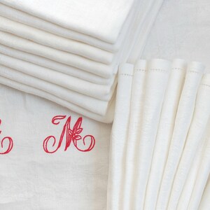Vintage französisches Serviettenset mit 10 Leinen Servietten Hochzeit Tischdekoration / French Studio Vintage