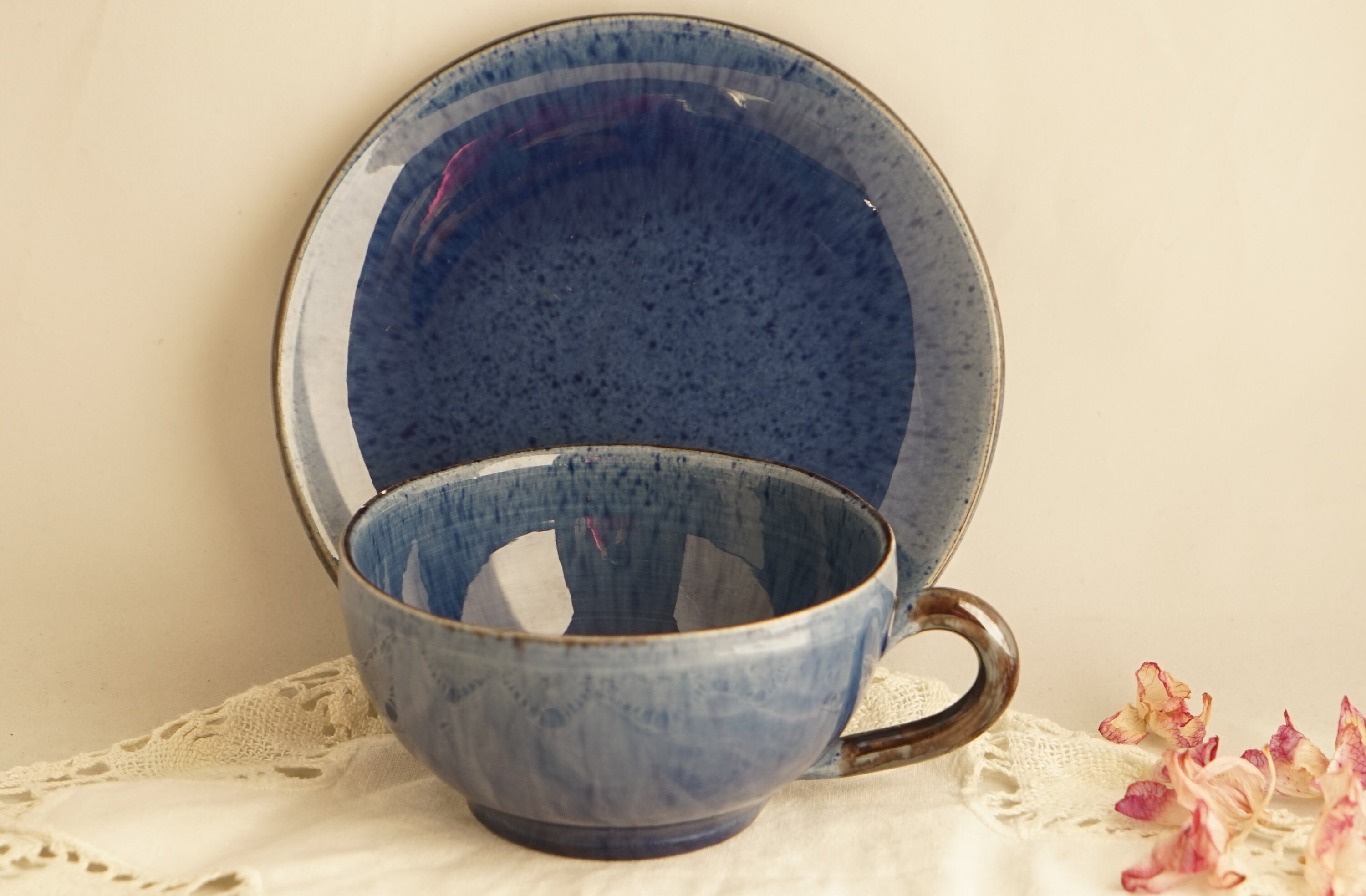 Vintage Français Tasse à Thé et Soucoupe Studio en Céramique Marquée Provence Cuisine Décor/Vintage