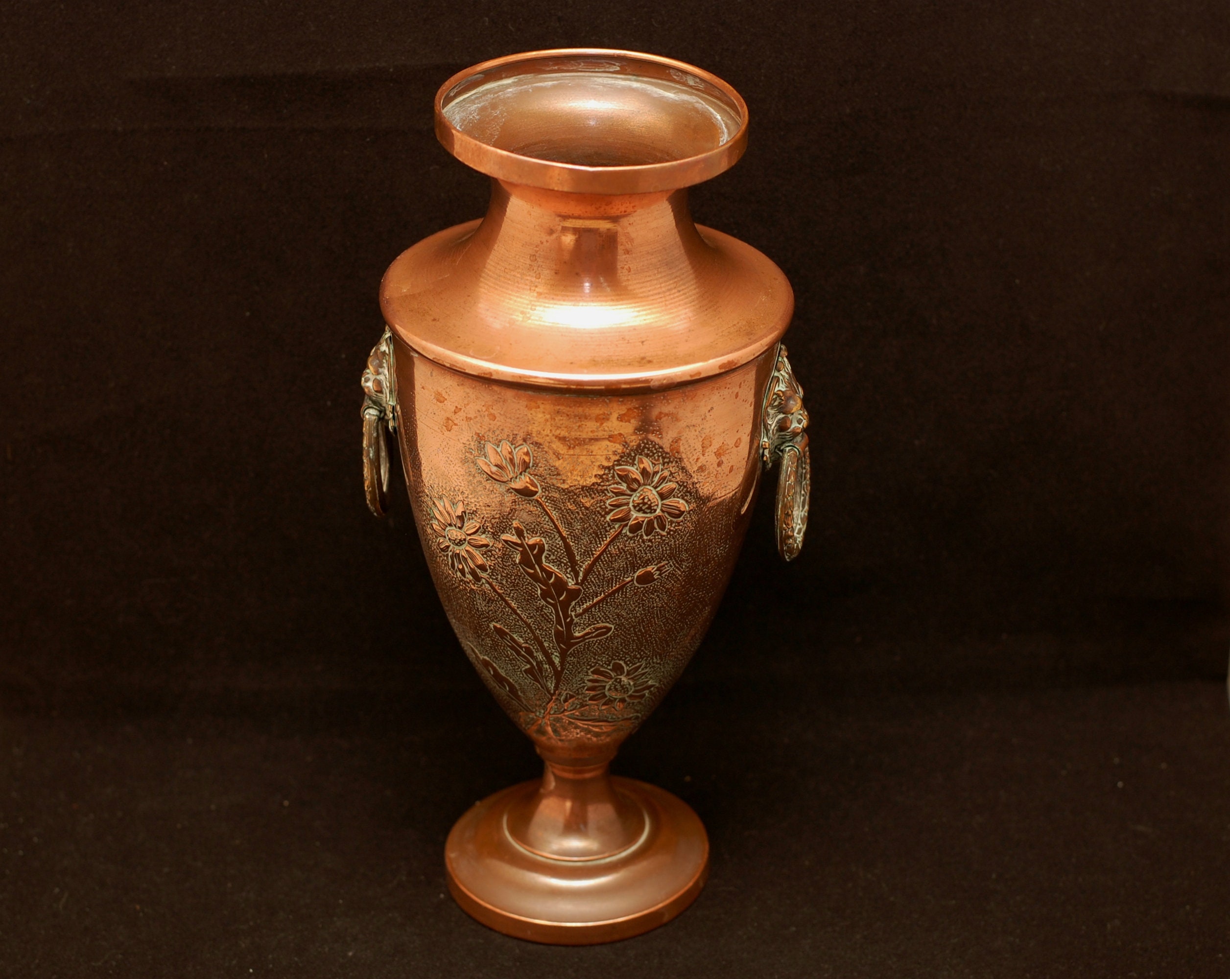 Vintage Vase en Cuivre Pichet Embossé Repousse Design Lion Poignées Cuivre Art Cadeau Affichage/Fran
