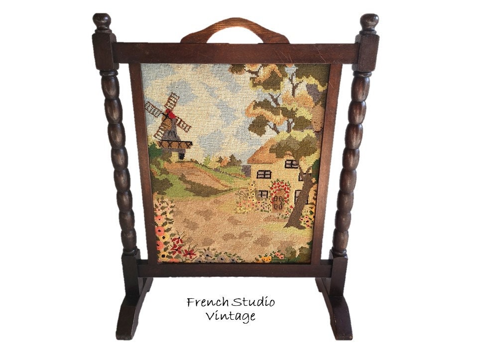 Vintage Français Panneau Encadré en Bois Grand 28 Needlework Embroided Screen Stand Home Decor Displ