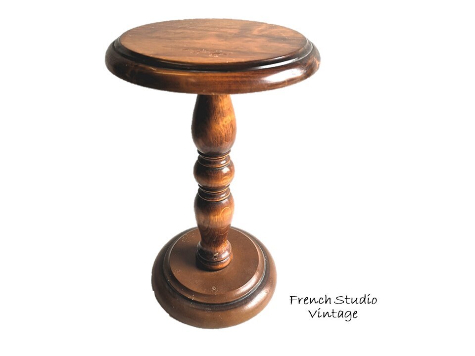 Vintage Français Wood Display Pedestal Plant Ornaments Stand Table d'appoint avec Base de Colonne To