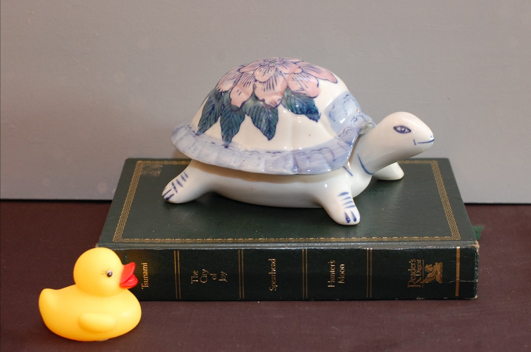 ヴィンテージ中国陶器の亀、小物入れ、動物の彫像 - Etsy 日本