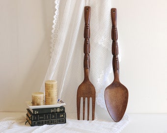 ヴィンテージ彫刻木製スプーン＆フォークセット：27インチキッチン壁