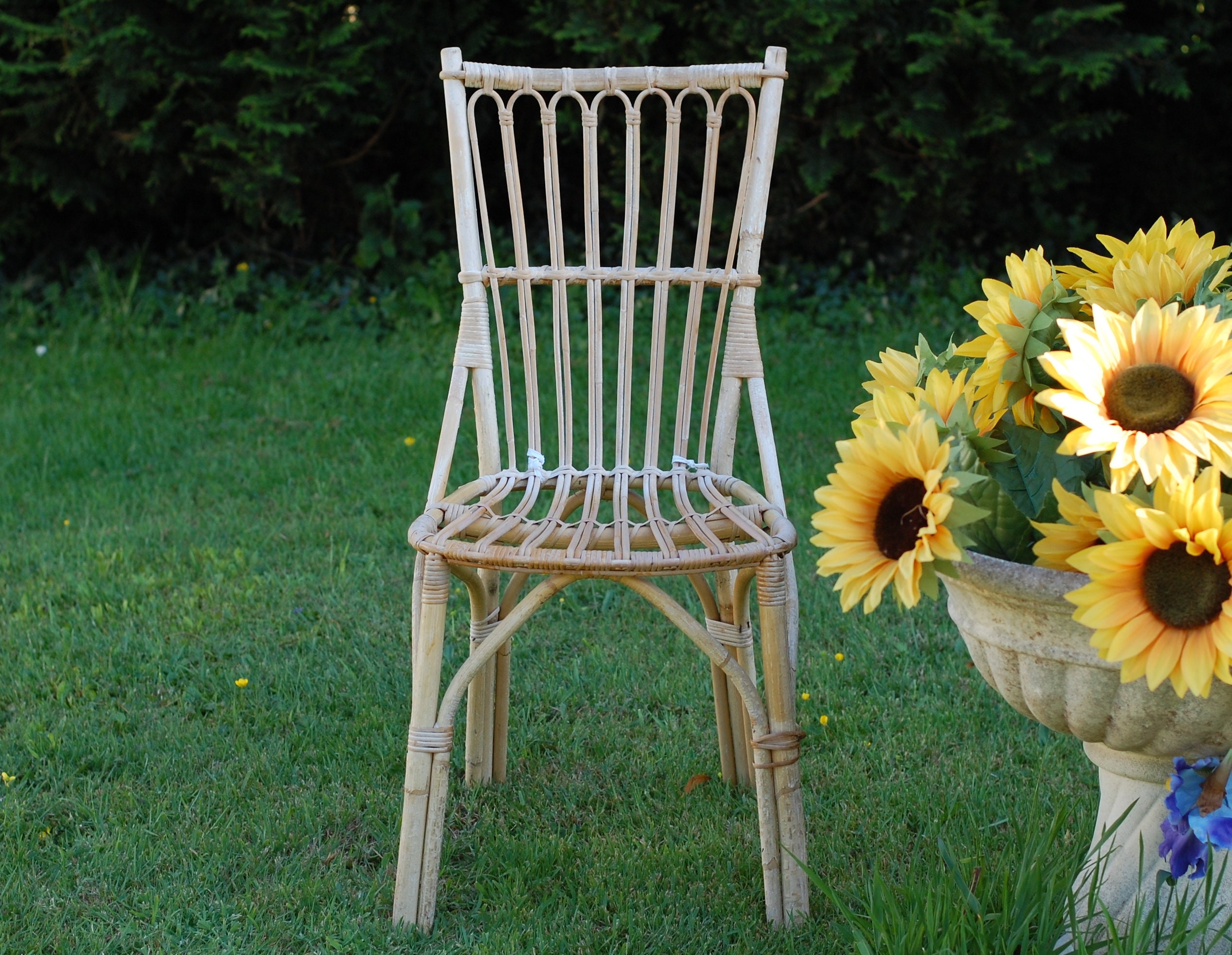 Vintage Français Bamboo Chair Hand Made Cane Mid Century Natural Furniture Home Decor La Liste Est P