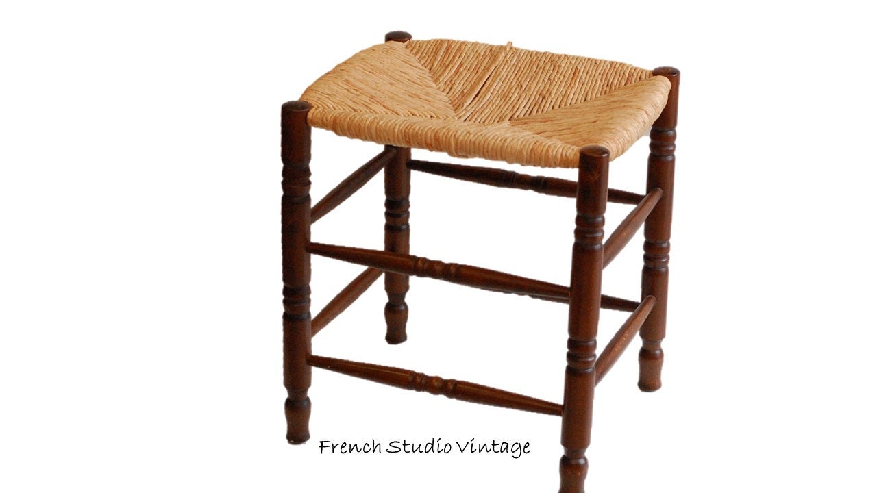 Vintage Français Tabouret en Bois Chaise Rush Seat Plant Stand Lourde Petite Table d'appoint Milieu 