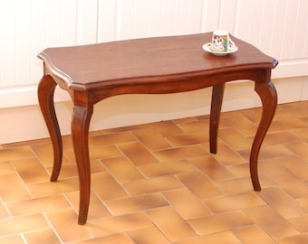 Mesa de centro francesa vintage de madera: mesa auxiliar estilo Luis XV