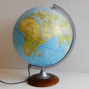 Luminária de mesa vintage globo, mapa do globo, base de madeira, feita na Itália, decoração para casa/estúdio francês vintage