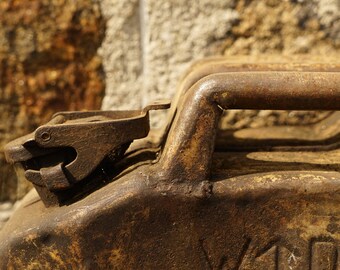 ヴィンテージ 1943 金属製ジェリカン：フランス軍コレクターズアイテム