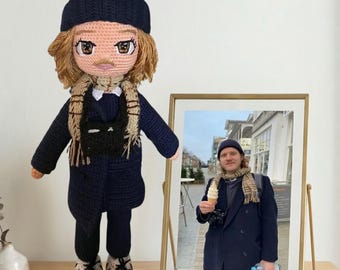 Custom Crochet Doll, Personalized Amigurumi Portrait Figurine, Handmade Keepsake Art Doll