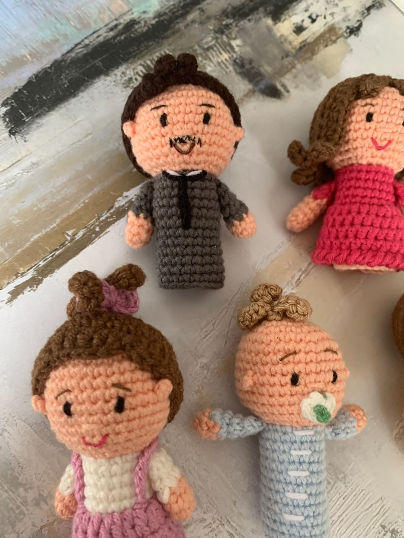 Personalisierte Fingerpuppen, aussehen wie Puppe für Finger, Lernspielzeug für Baby, maßgeschneiderte Familienpuppen, personalisiertes Geschenk Bild 8