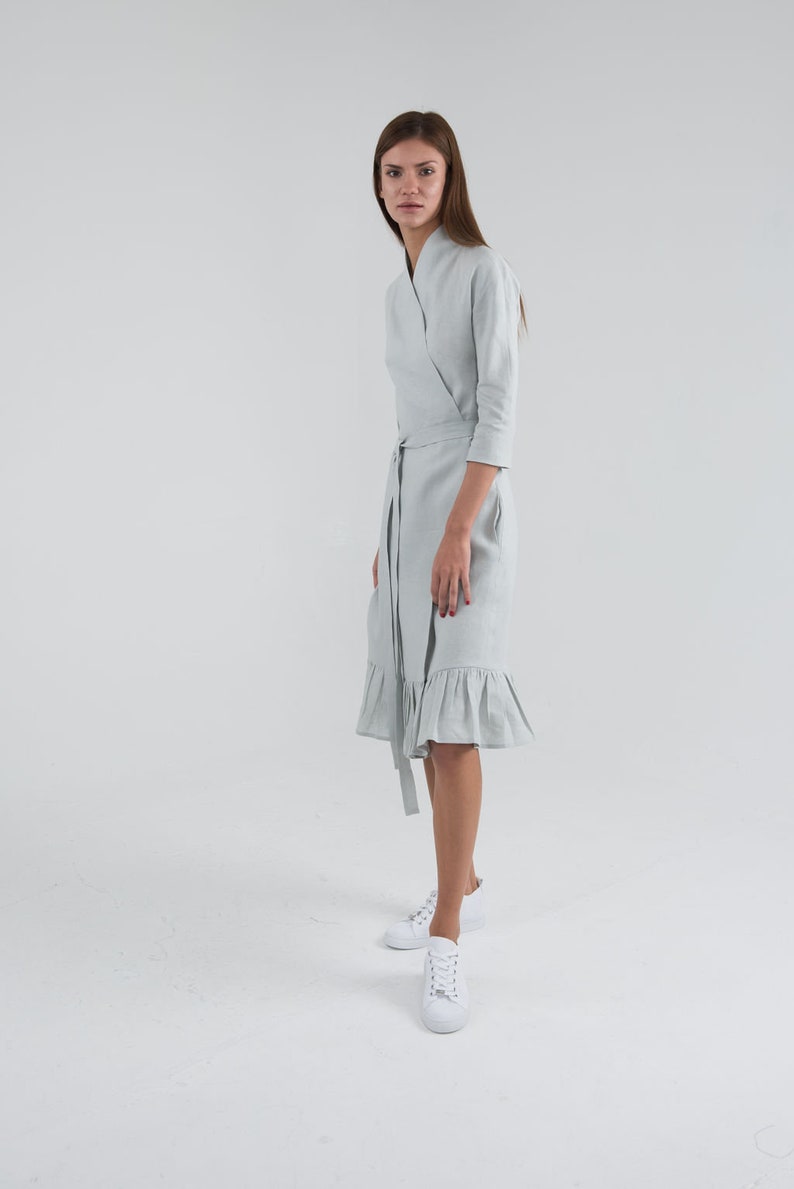 Pure Linen Wrap Dress. Ligth Grey Knee Length Linen Dress. Gusset cut dress. image 5