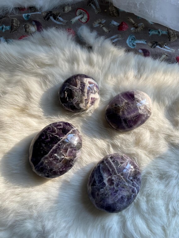 Amethyst Palmstones
