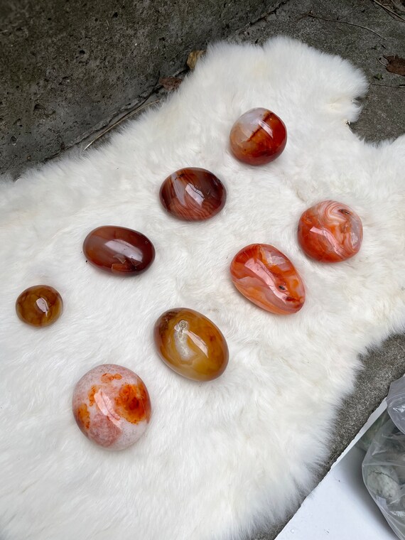 S carnelian palmstones