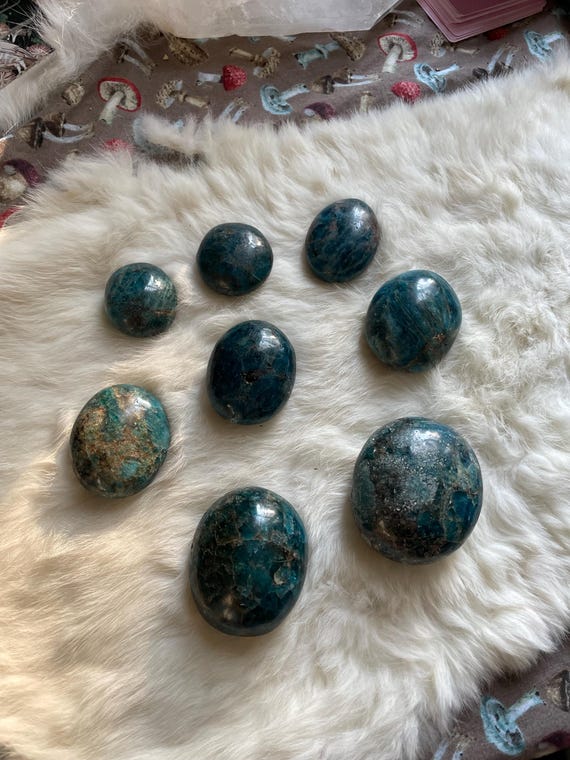 M blue apatite palmstone