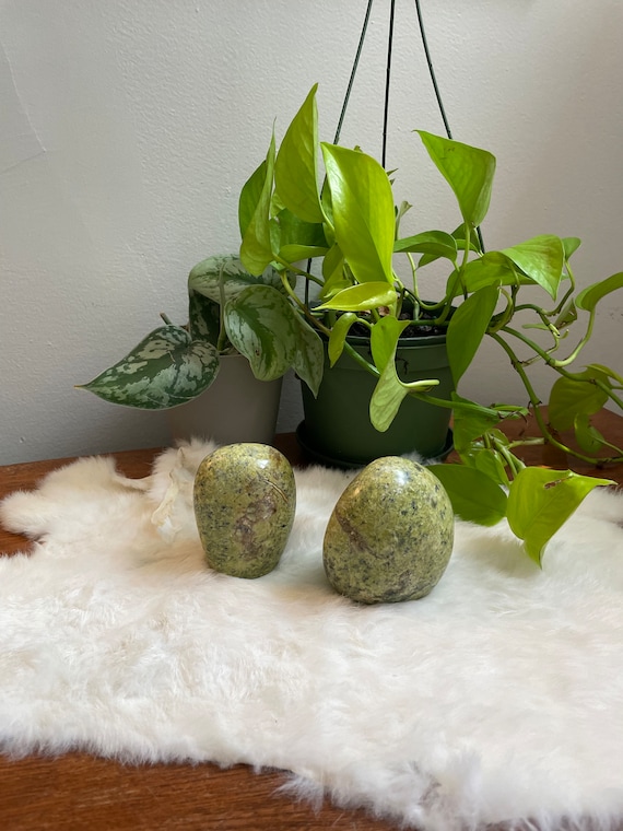 Pistachio Opal freeform