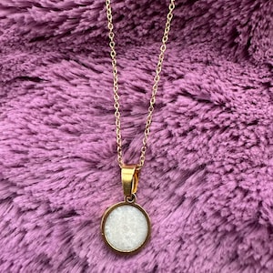 Breastmilk Necklace | Gold Stainless Steel Circle Pendant Necklace | DIY Breastmilk Necklace Kit | Size: 10mm