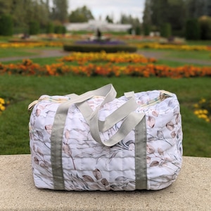 Duffle shoulder bag - quilted zipper strap weekend white floral simple pastel spacious - Patchwork Duffle bag pattern by Knot and Thread