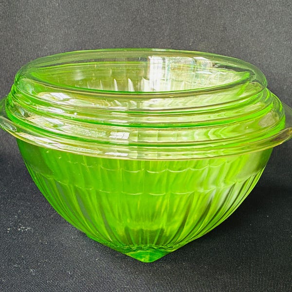 Hazel Atlas Pillar Optic Ribbed Uranium Green Nested Utility Bowls - Set of 4