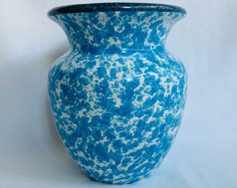 Royal Haeger Pottery Blue and White Splatter Vase