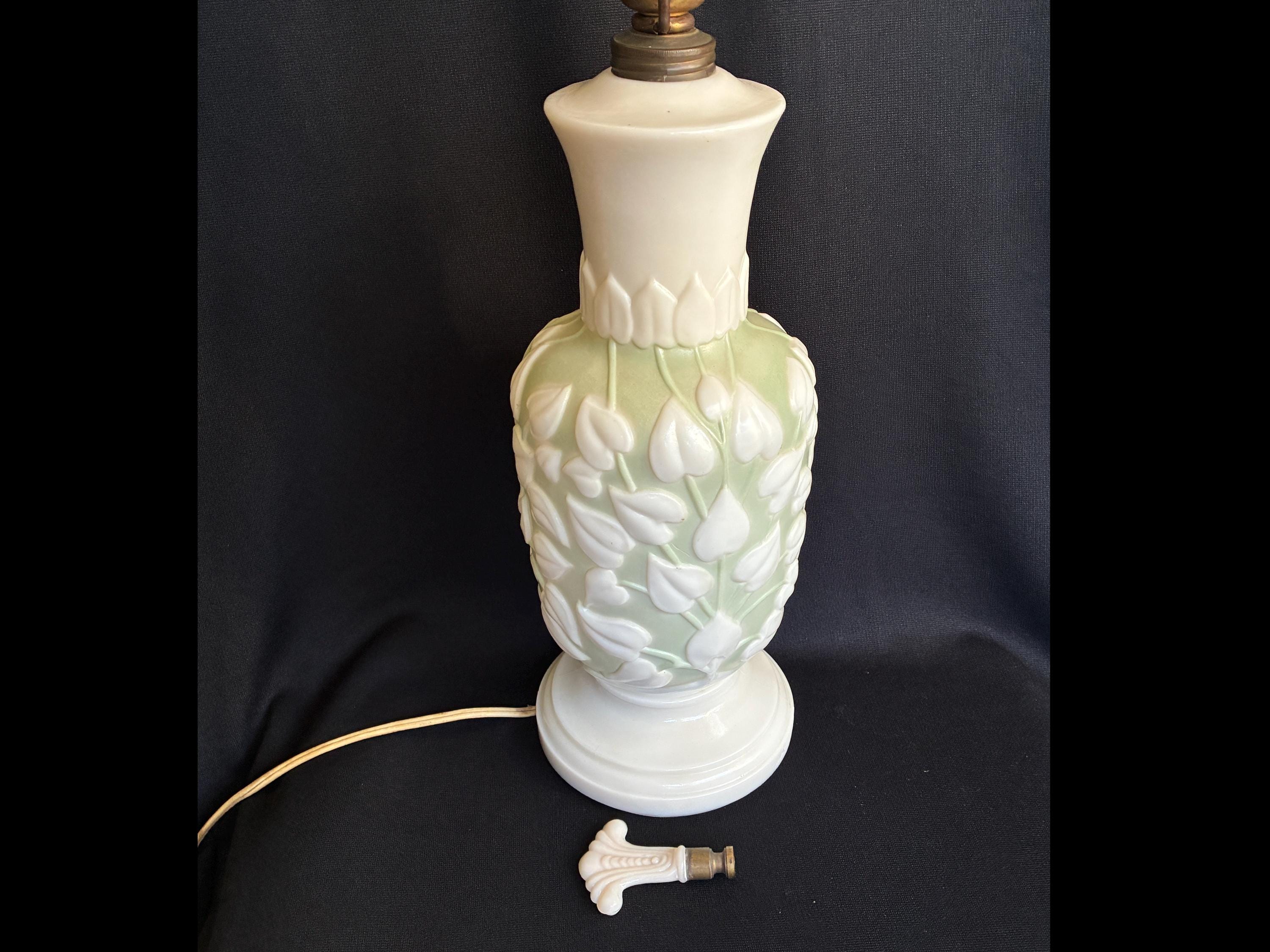Aladdin Alacite Glass Green Ivy and Leaves Electric Lamp and