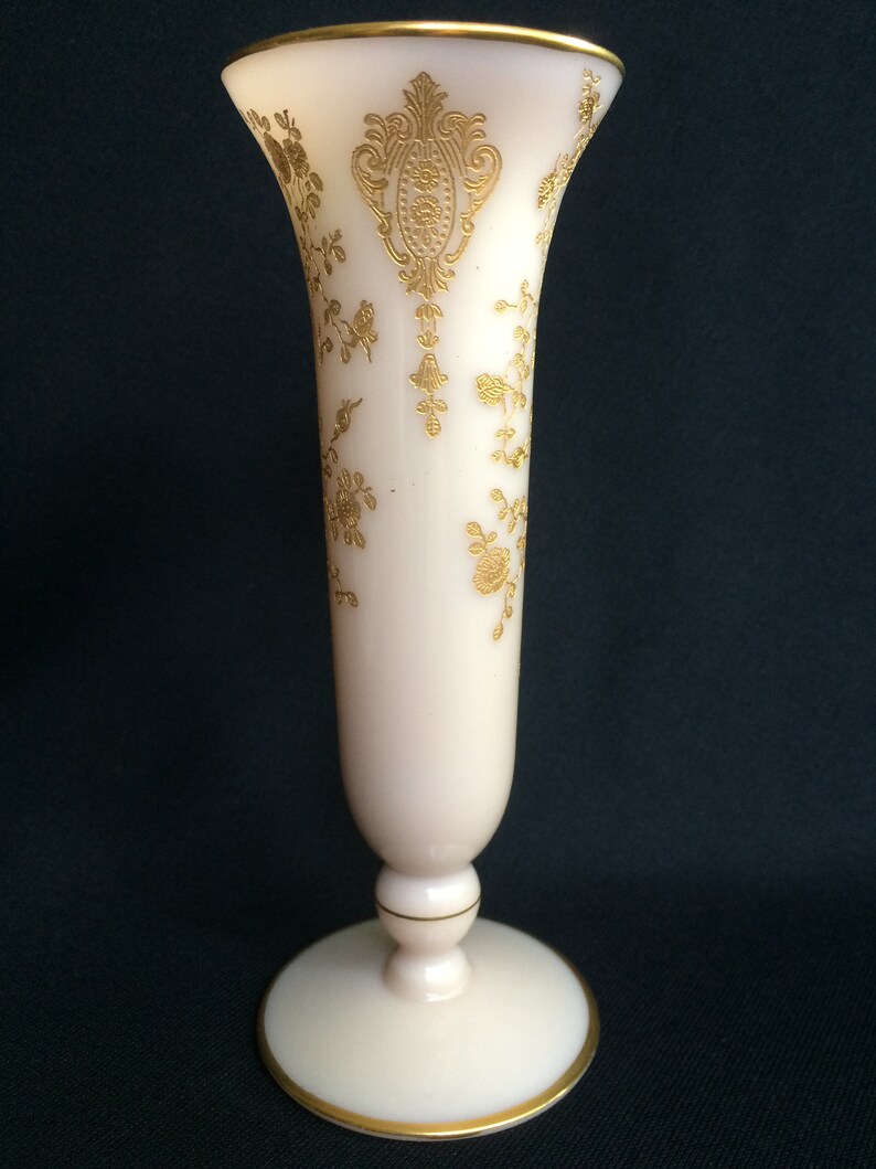 Crown Tuscan Pink Bud Vase Cambridge Glass Rose Point Etched Gold