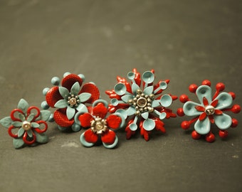 Enamel flowers set