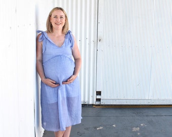 Maternity and Breastfeeding Friendly Sleeveless Blue Midi Dress with Bows