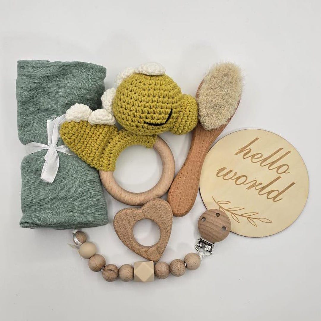 Personalized Newborn Crochet Baby Gift Set With Animal Theme - Etsy