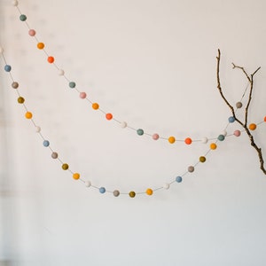 Ball garland, spring, garland, hanger, decoration, handmade, fair, high quality, colorful, colored, terrace