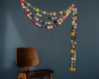 Paper garland, 4 colors, garland, hanger, decoration, handmade, fair trade, high quality, colorful, vibrant