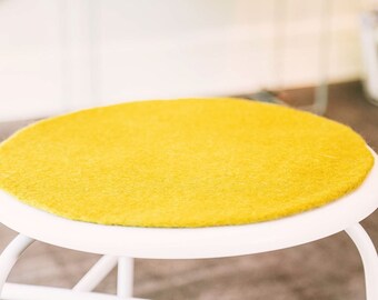Seat cushion, chair rest, Ø35 cm, merino wool, many different. colours, flat, fine, felt cushion round, seat cover, also in the garden, terrace
