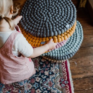 Sitzkissen, 18 Farben 40 cm, Fair und hochwertiges Kugelkissen, Hangefilzt Stuhlauflage, Filzkissen, Merinowolle, natürlich, zdjęcie 5