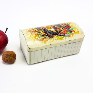 Tin Can Vintage Retro Tin Box Tin Old Tin Can Old Home Decor ibkas Shabby Deco Cottage  Country House