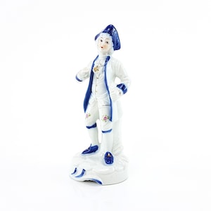 Porcelain Figurine / Sculpture Baroque Vintage Figurine Collectible Collectible Figurines Shabby deko