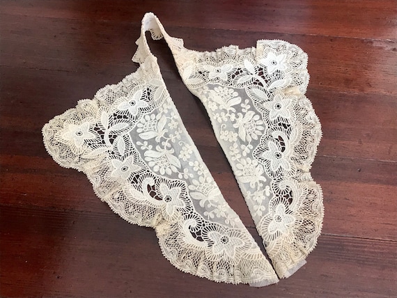 1800’s Antique Victorian Lace Collar