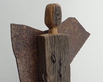Engel aus Holz / Stahl, Kunstengel, Engelsfigur, Glücksbringer