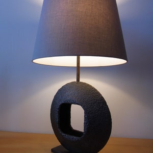 Lampe / Tischlampe / Leuchte aus Eisen mit Schirm handgefertigtes Unikat Bild 5