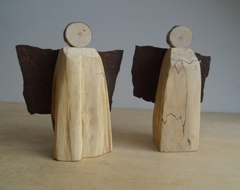 ein Engel aus Holz und Stahl / Kunstengel / Engelsfigur / Holzengel / Weihnachtsfigur - handgefertigt