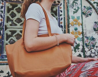 Sac fourre-tout en cuir fait main pour femme, cadeau de fête des mères, cadeau de demoiselle d'honneur personnalisé, sac à langer en cuir, cadeau de Noël, cadeaux d'anniversaire