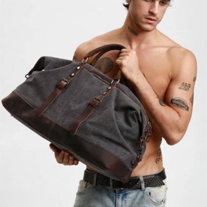Personalized Leather Canvas Duffle Bag, Groomsmen Weekender Bag, Overnight Bag, Holdall Luggage Bag,Father's Gift,Carry-on Bag,Gifts for Him