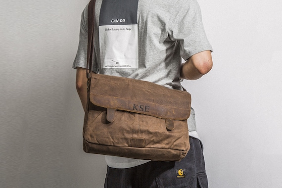 Extra large top canvas messenger bag
