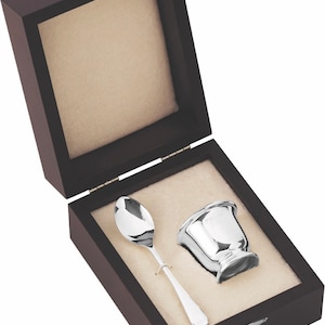 Juego de cuchara y taza de huevo para niños de plata esterlina